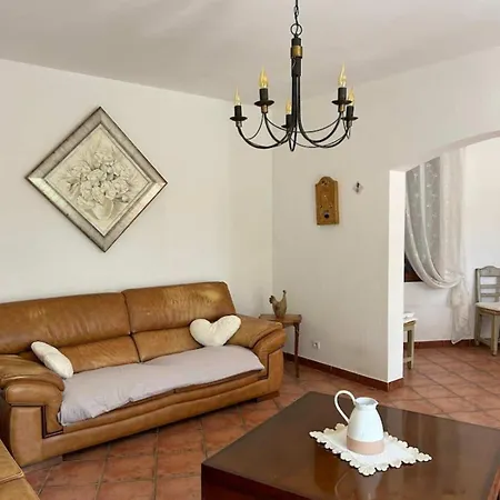 Holiday home Le Nichoir Au Pied Du Ventoux Malemort-du-Comtat
