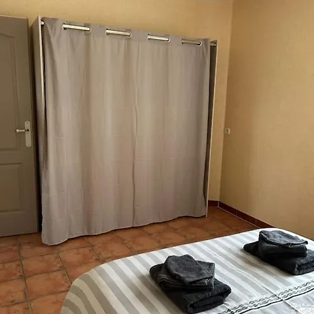 Holiday home Le Nichoir Au Pied Du Ventoux Malemort-du-Comtat