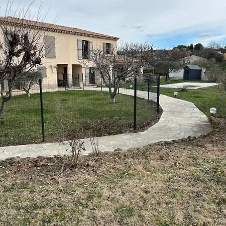Holiday home Le Nichoir Au Pied Du Ventoux